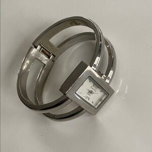 Vintage Peck & Peck Cuff Bracelet Quartz Watch Silver Chrome